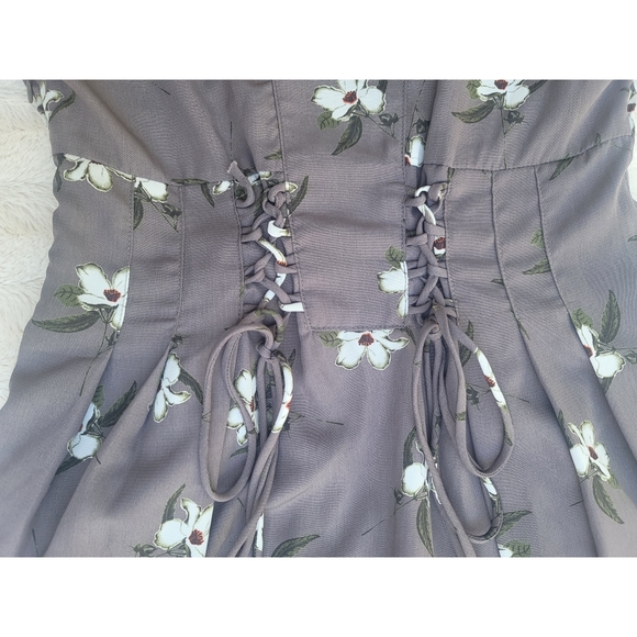 Storia gray floral dress - Picture 15 of 16